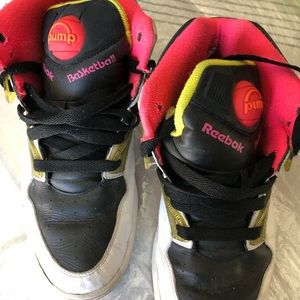Classic Reebok Pump Hexalite Basketball Sneakers